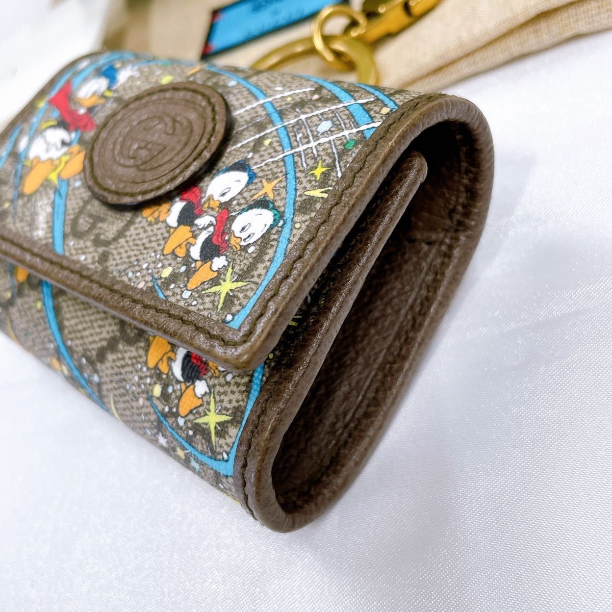 グッチ DISNEY x GUCCI ドナルドダック AirPods ケース イヤホン グッチ DISNEY x GUCCI ドナルドダック AirPods ケース イヤホン