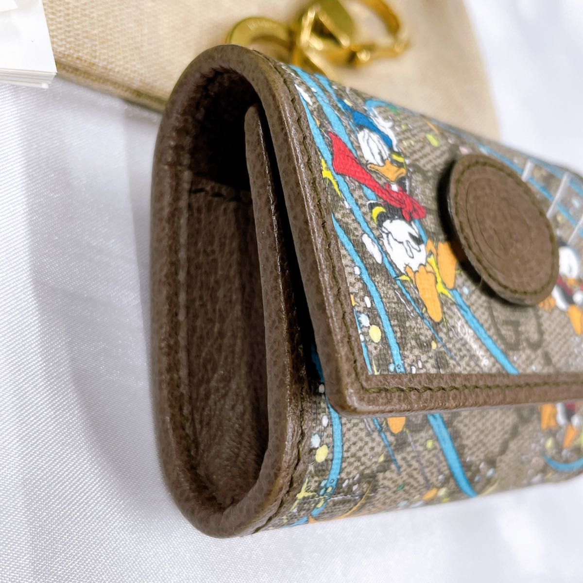 グッチ DISNEY x GUCCI ドナルドダック AirPods ケース イヤホン グッチ DISNEY x GUCCI ドナルドダック AirPods ケース イヤホン