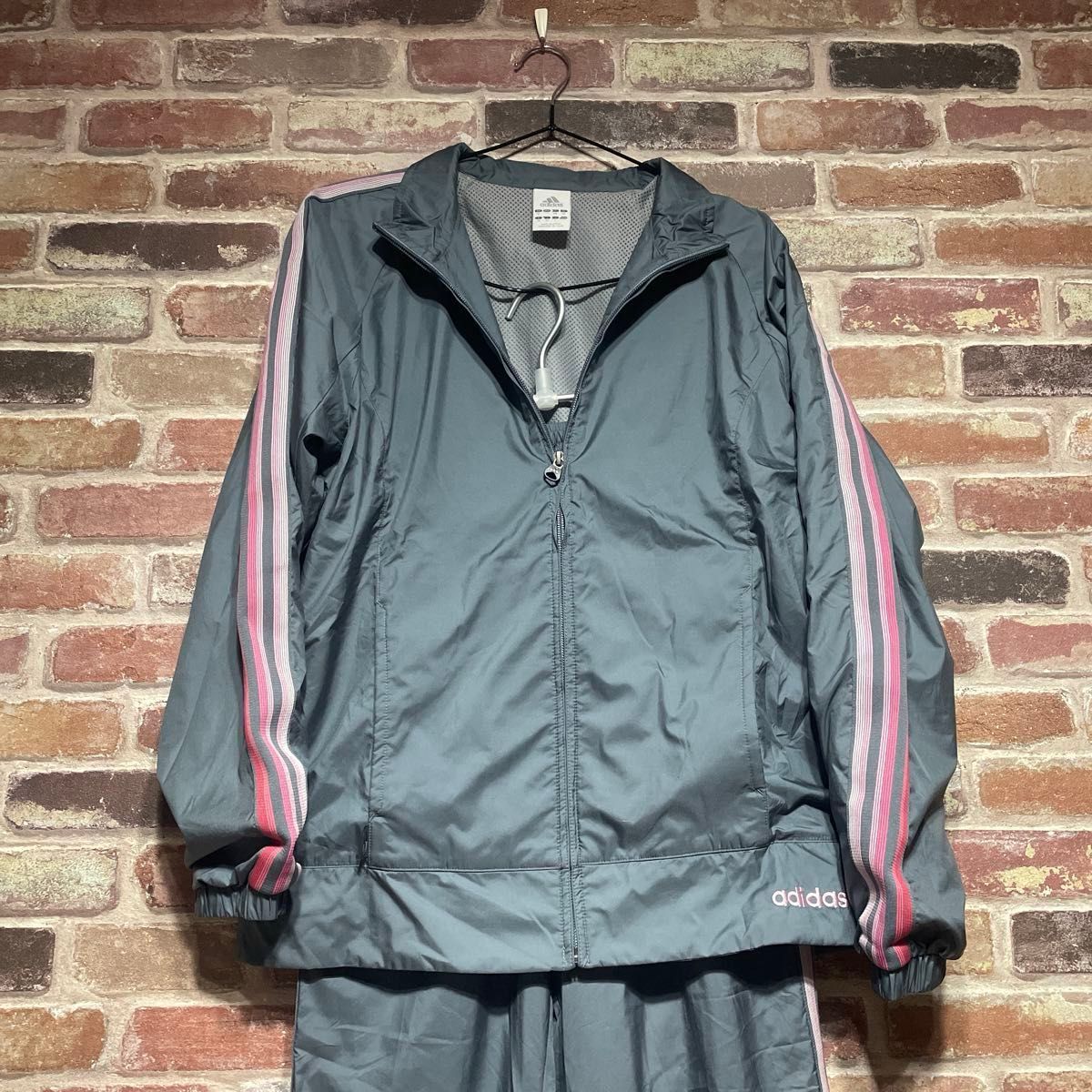 adidas 】CLIMAPROOF ウィンドブレーカー上下 セットアップ adidas 】CLIMAPROOF ウィンドブレーカー上下 セットアップ