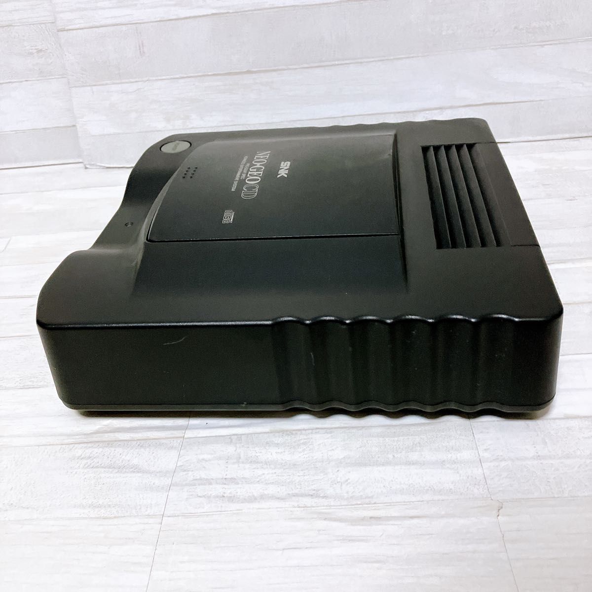 SNK NEO-GEO CD ネオジオCD ゲーム機 家庭用 コントローラー2体 SNK NEO-GEO CD ネオジオCD ゲーム機 家庭用 コントローラー2体