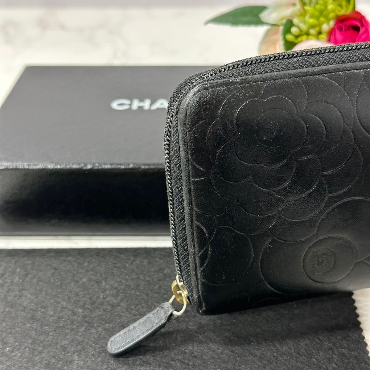 新品同様 シャネル CHANEL 財布 長財布 カメリア ラウンド 新品同様 シャネル CHANEL 財布 長財布 カメリア ラウンド