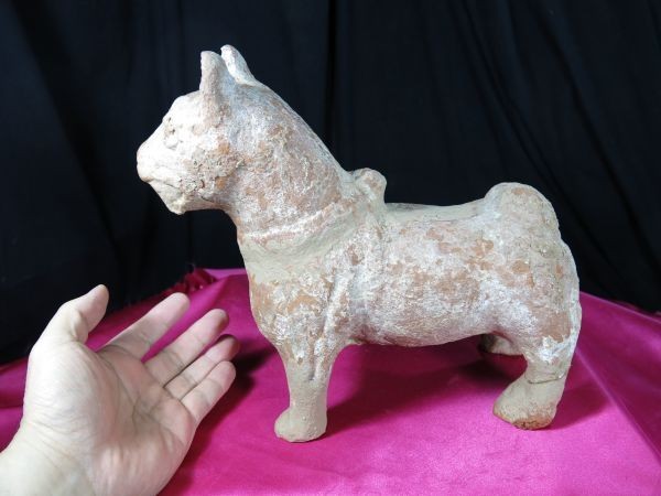 彩色犬俑　漢時代 遺跡発掘品　中国　陶製　明器　副葬品