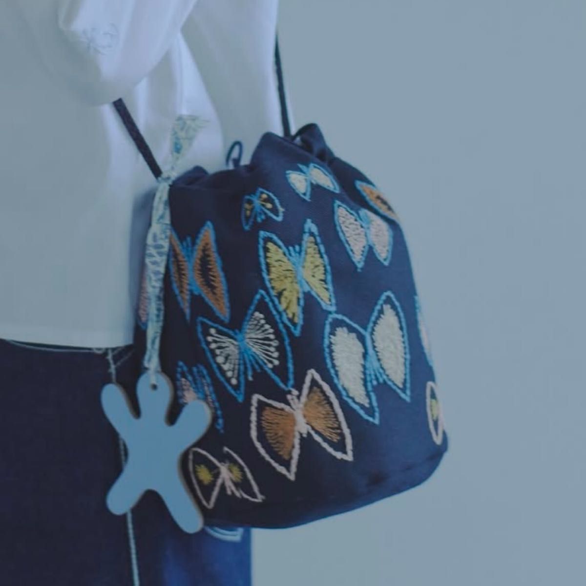 ミナペルホネン sky flower スカイフラワー ポシェット navy ミナペルホネン sky flower スカイフラワー ポシェット navy