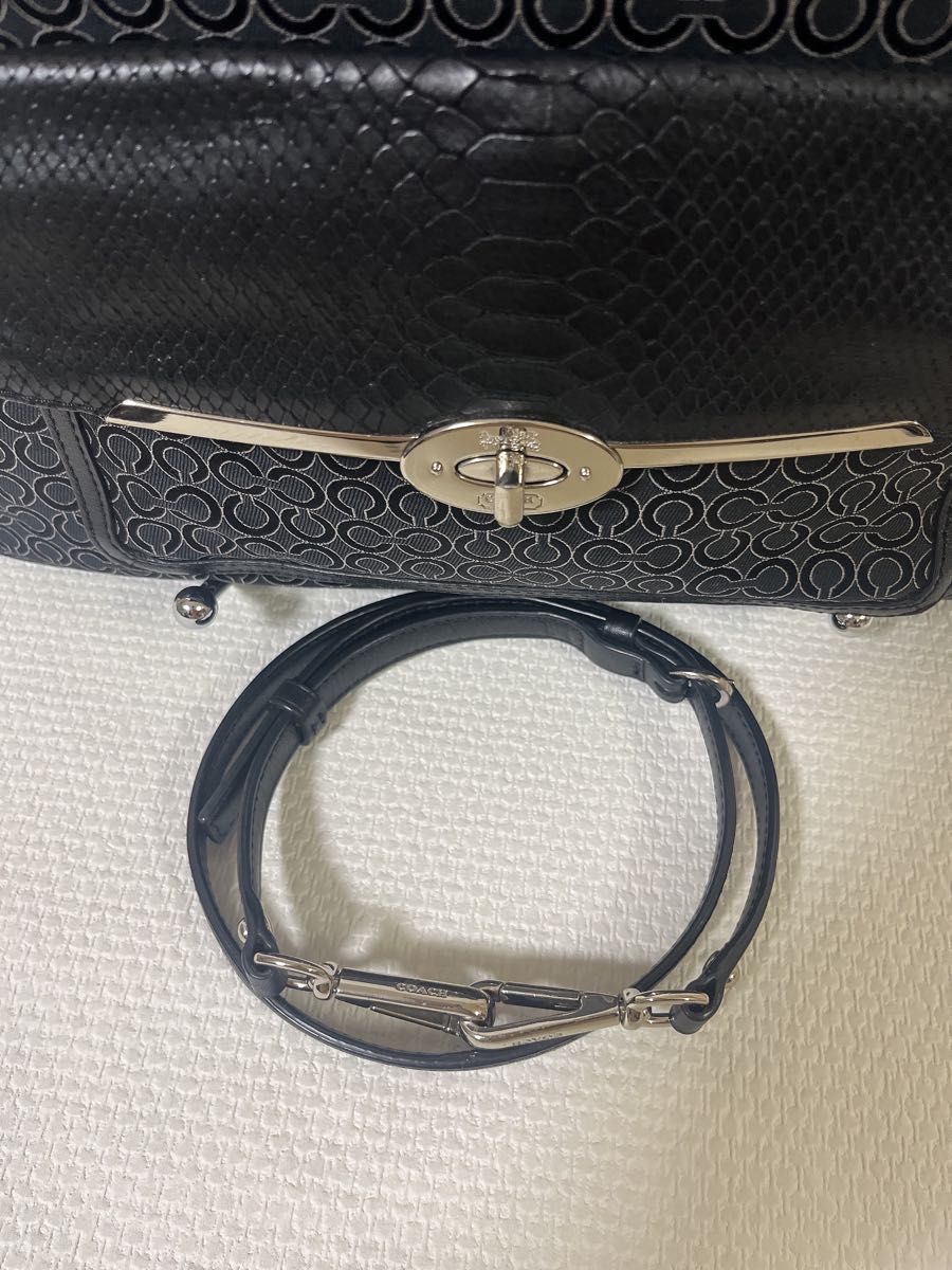 【美品】COACH コーチ ショルダーバッグ 2WAY ハンドバッグ 肩掛け 斜め掛け オプアート ブラック A4可