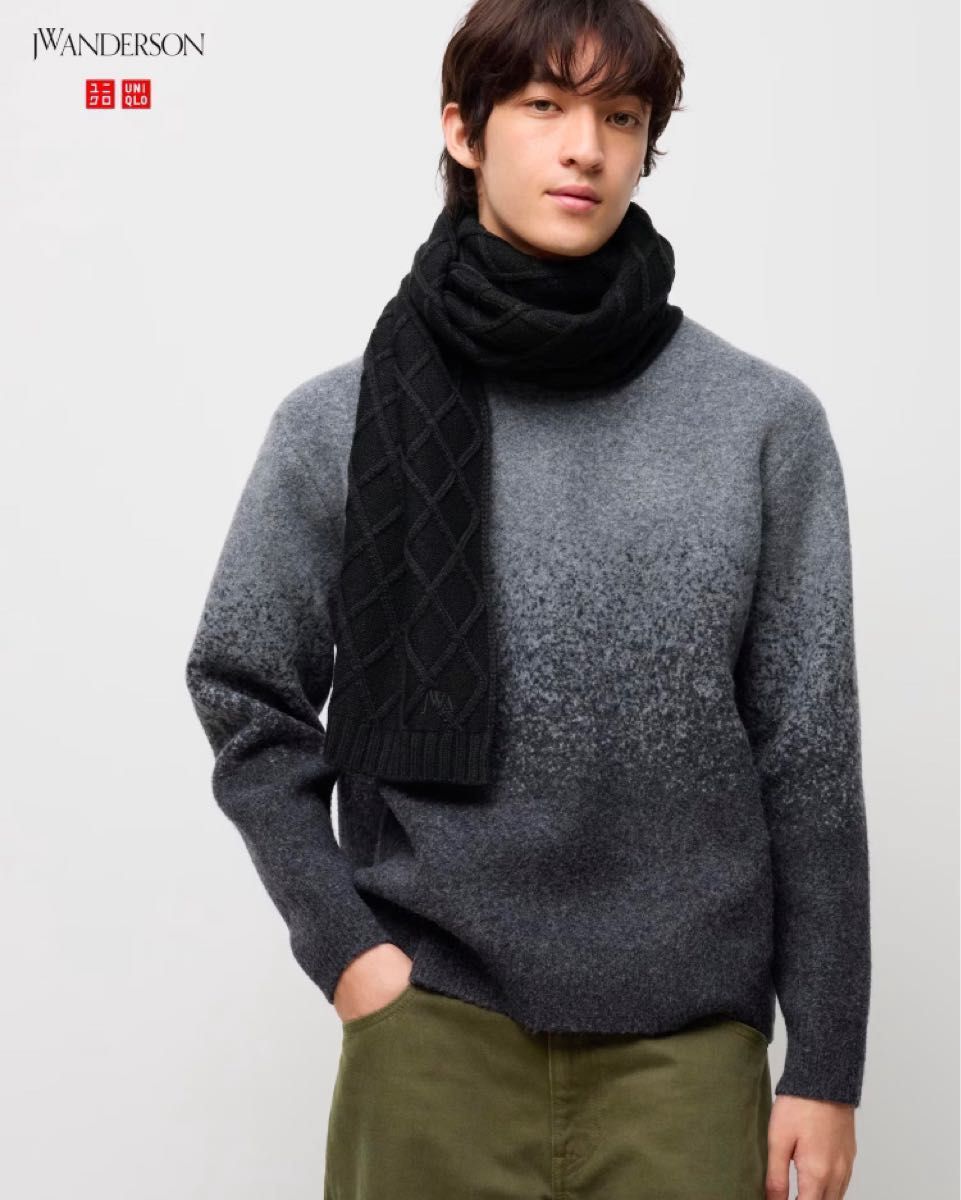UNIQLO JW ANDERSON スフレヤーングラデーション クルーネック UNIQLO JW ANDERSON スフレヤーングラデーション クルーネック
