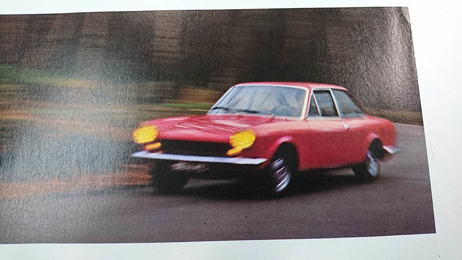 貴重品 1968年 (昭和43年) FIAT 124 Sport フランスの雑誌広告の切り抜き 本物です。フィアット124_Fiat124 Sportです。