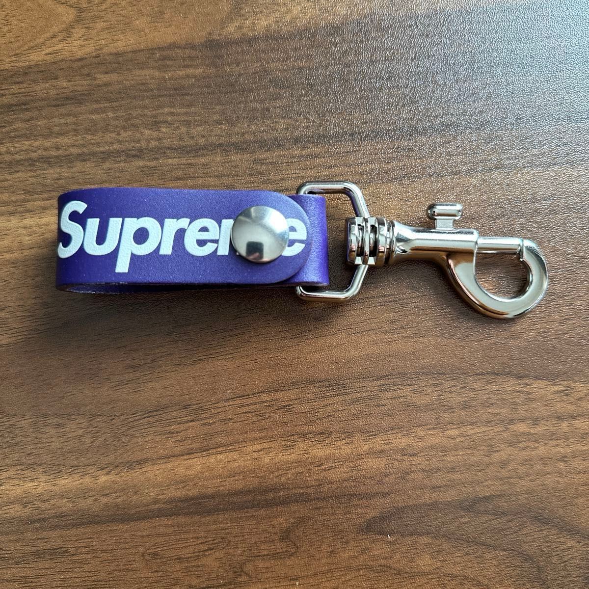 supreme Sロゴ キーチェーン キーホルダー KEYCHAIN パープル supreme シュプリーム レザーキーホルダー キーチェーン Logo