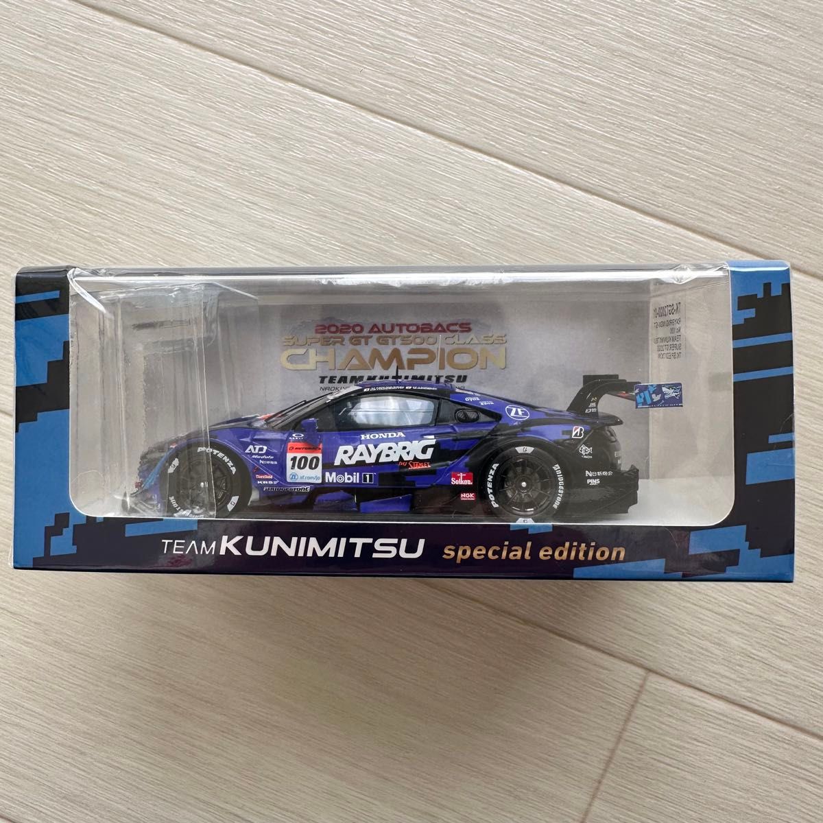 1/43 SPARK製 2020 RAYBRIG NSX-GT 特別パッケージ チャンピオン 1/43 SPARK製 2020 RAYBRIG NSX-GT 特別パッケージ チャンピオン