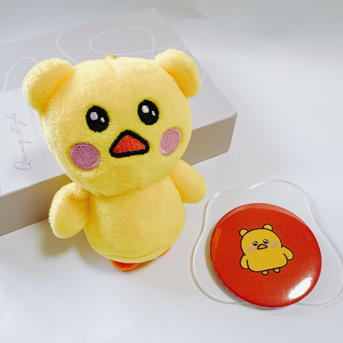 LE SSERAFIM ルセラフィム ウンチェ ぬいぐるみキーリング 缶 LE SSERAFIM ルセラフィム ウンチェ ぬいぐるみキーリング 缶