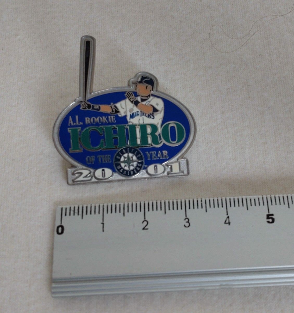 イチロー選手 2001個人タイトル記念ピンバッチ/3種類|Yahoo イチロー選手 2001個人タイトル記念ピンバッチ/3種類|Yahoo