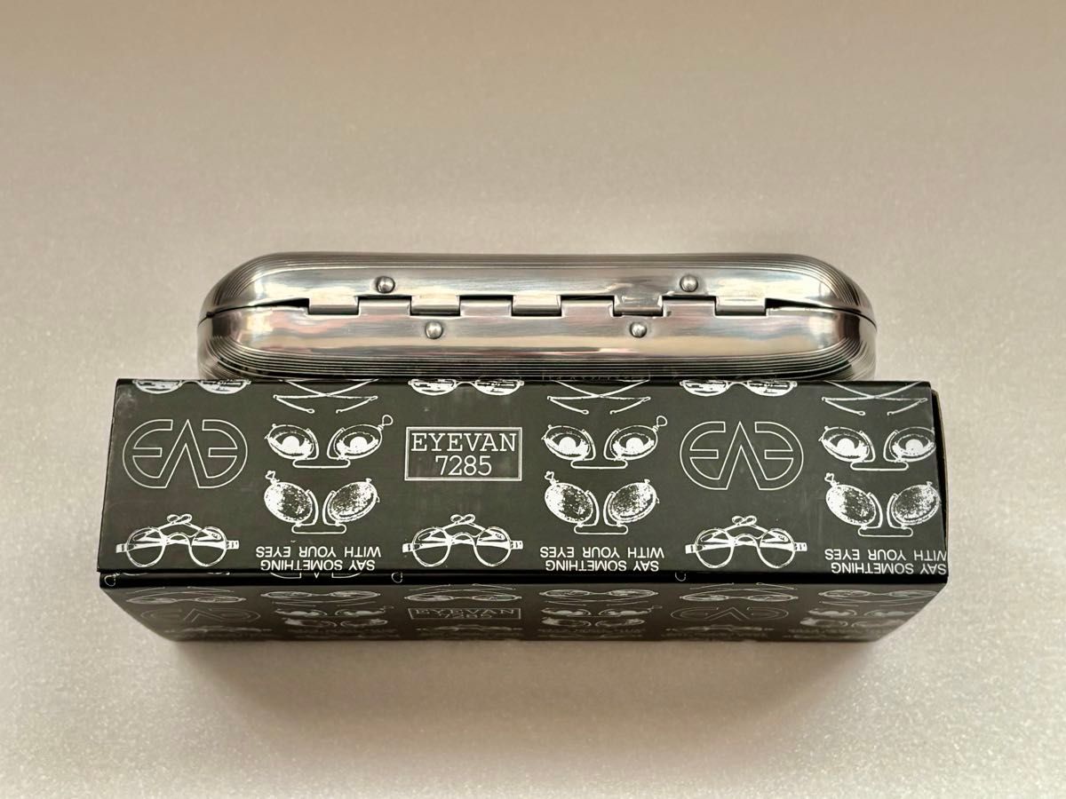 EYEVAN7285 アルミ製メガネケース|Yahoo!フリマ(旧PayPayフリマ) EYEVAN7285 アルミ製メガネケース|Yahoo!フリマ(旧PayPayフリマ)