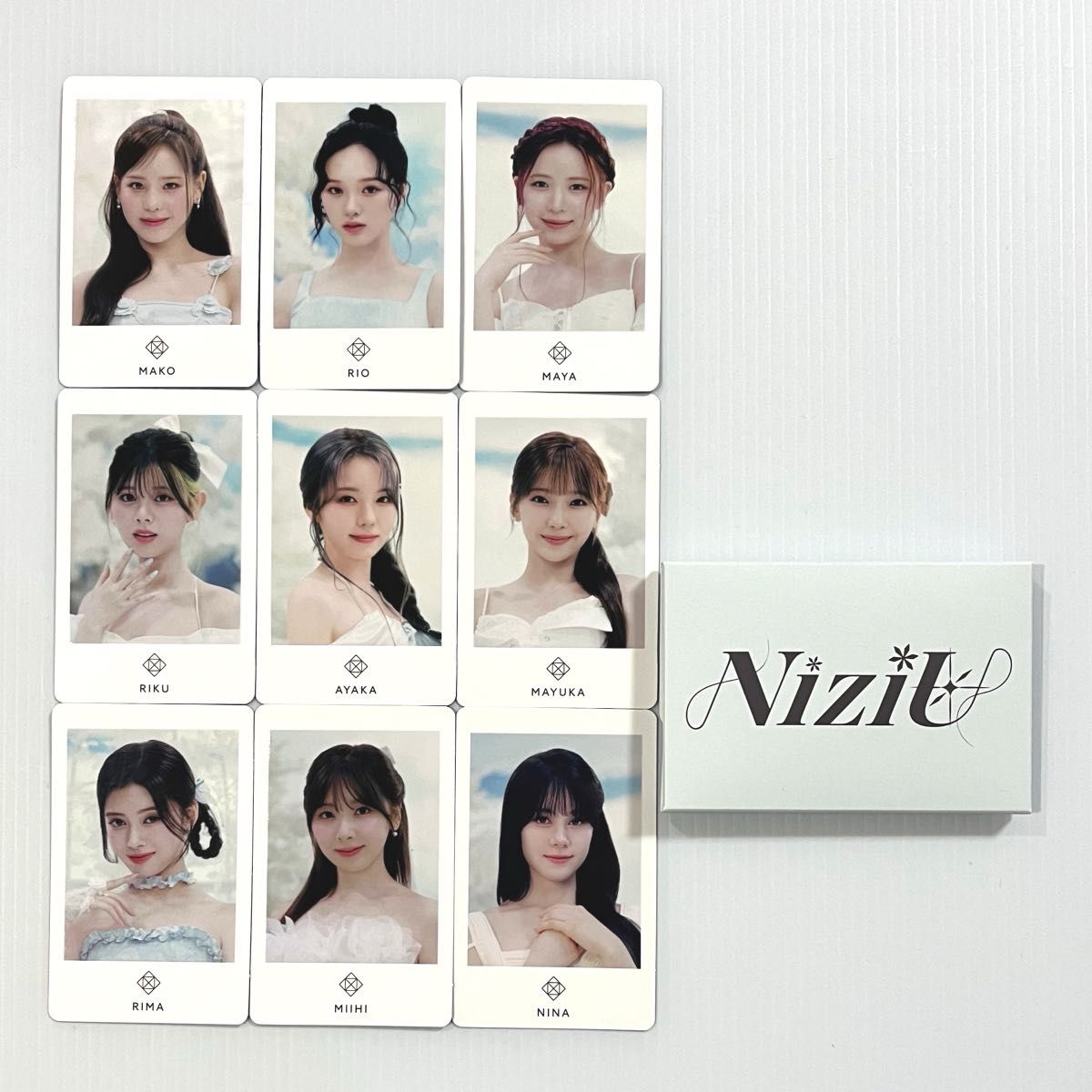 NiziU フォトカードセットB(全メンバー9枚入り)Live with U NiziU フォトカードセットB(全メンバー9枚入り)Live with U