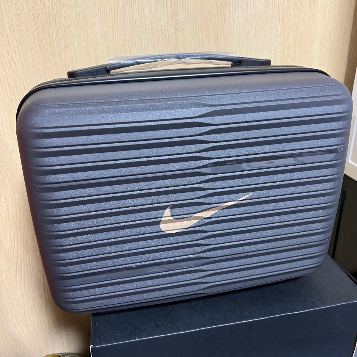 海外限定 日本未発売 NIKE トラベルセット ネックピロー 旧正月 海外限定 日本未発売 NIKE トラベルセット ネックピロー 旧正月