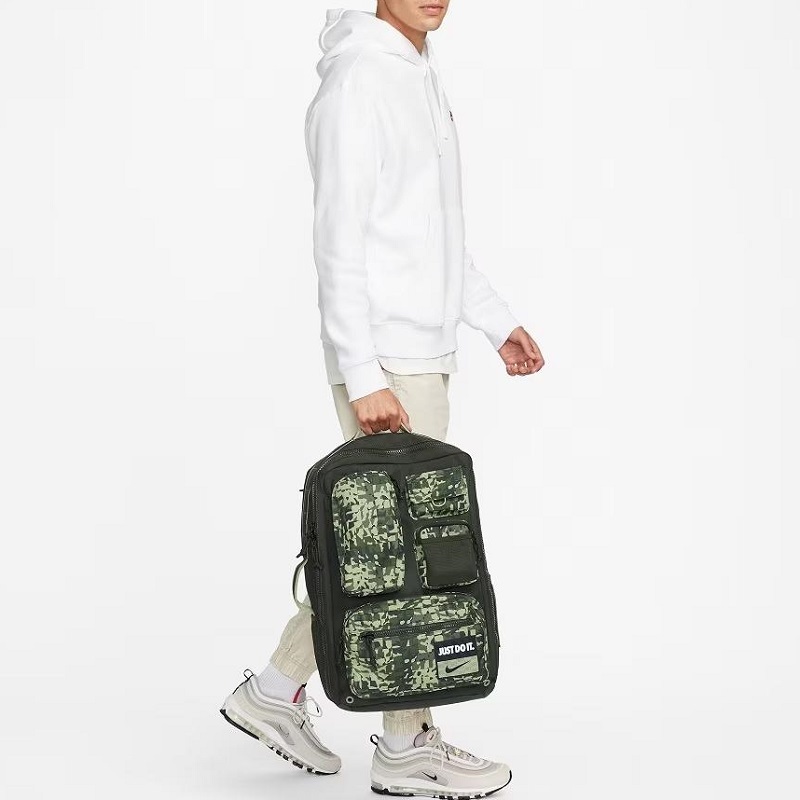 出品はバックパックのみです