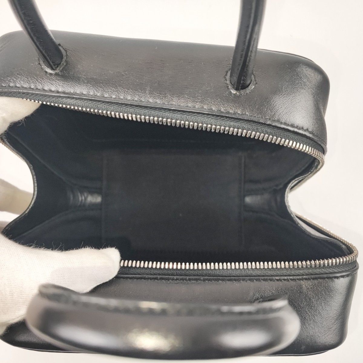 美品 michino PARIS ミチノパリ ピガールバッグ スモール ハロー 美品 michino PARIS ミチノパリ ピガールバッグ スモール ハロー