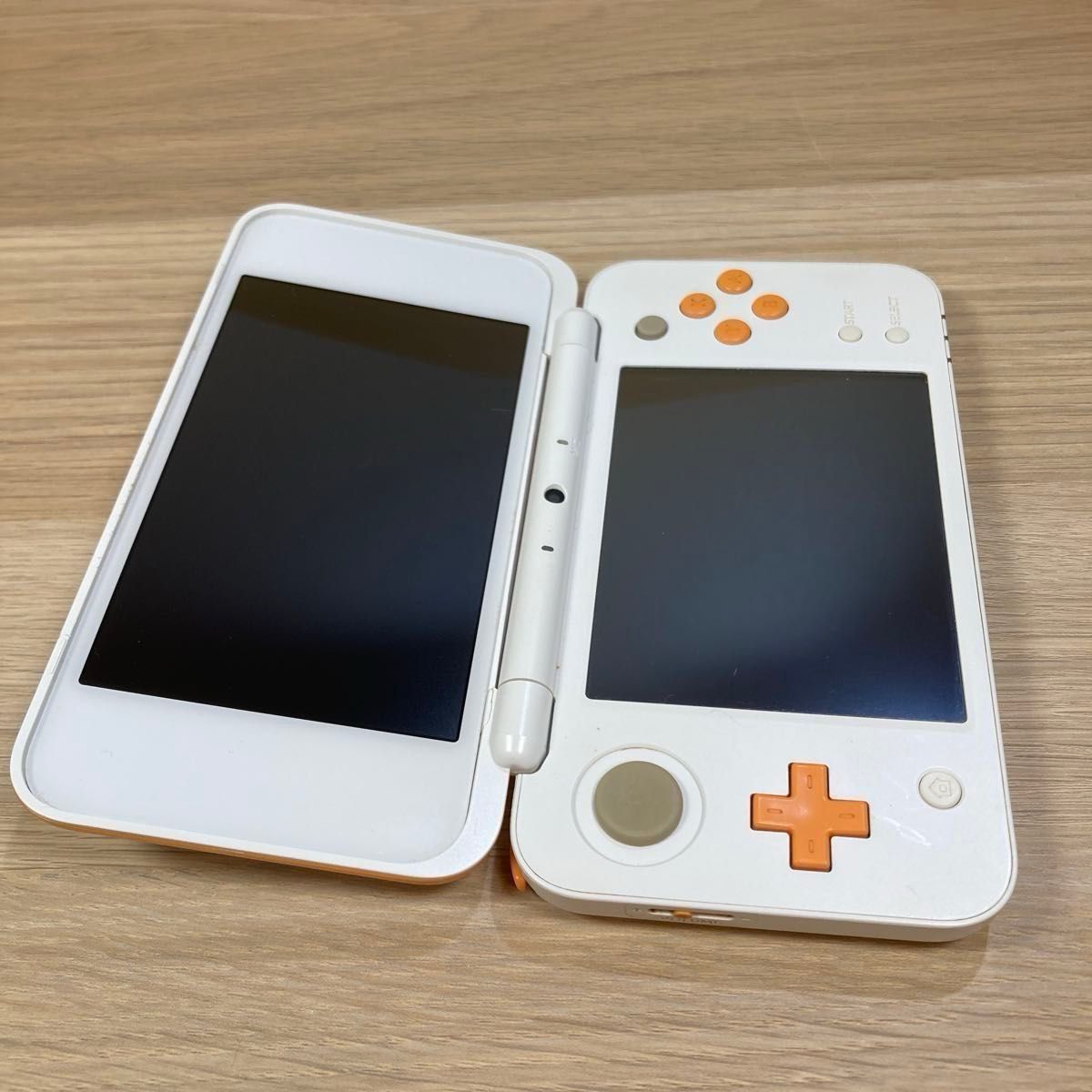 NEW Nintendo 2DS LL ニンテンドー NEW 2DS LL ホワイト NEW Nintendo 2DS LL ニンテンドー NEW 2DS LL ホワイト