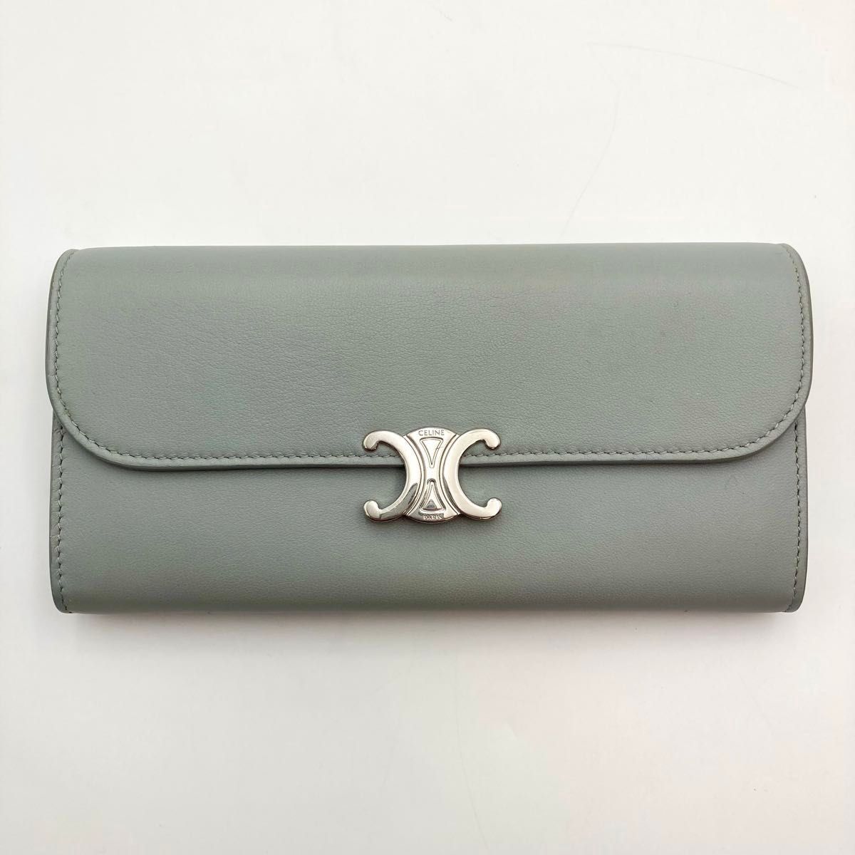 希少カラー【極美品】CELINE セリーヌ トリオンフバックル長財布 希少カラー【極美品】CELINE セリーヌ トリオンフバックル長財布