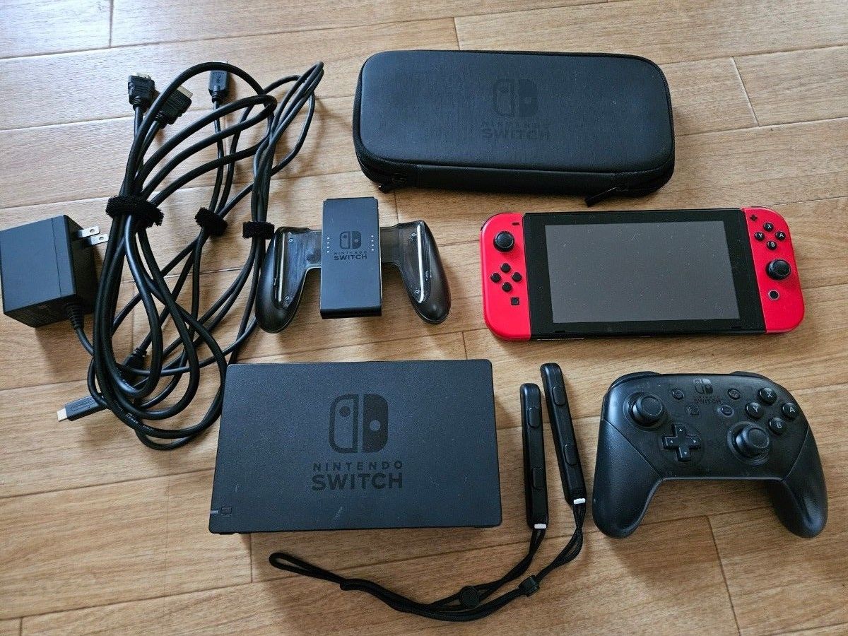 Nintendo Switch スイッチ本体 プロコン ポーチ 動作確認済み Nintendo Switch スイッチ本体 プロコン ポーチ 動作確認済み