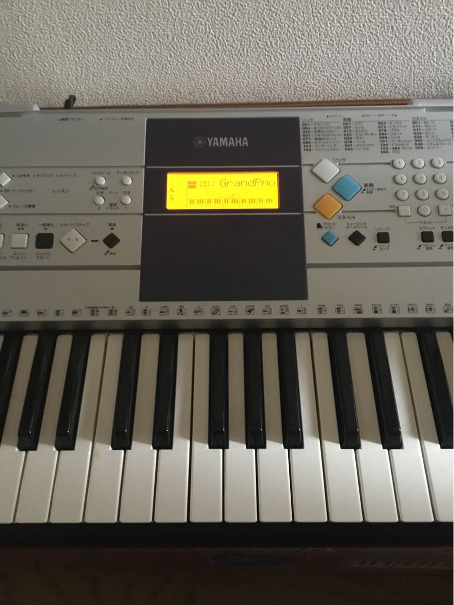 YAMAHA ヤマハ ポータブルキーボード PSR-E323|Yahoo!フリマ YAMAHA ヤマハ ポータブルキーボード PSR-E323|Yahoo!フリマ