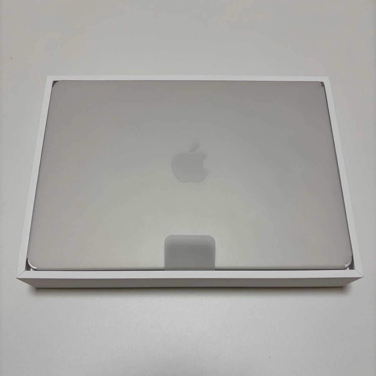 Apple MacBook Air M3 13インチ 2024年モデル 24GB 2TB スター Apple MacBook Air M3 13インチ 2024年モデル 24GB 2TB スター
