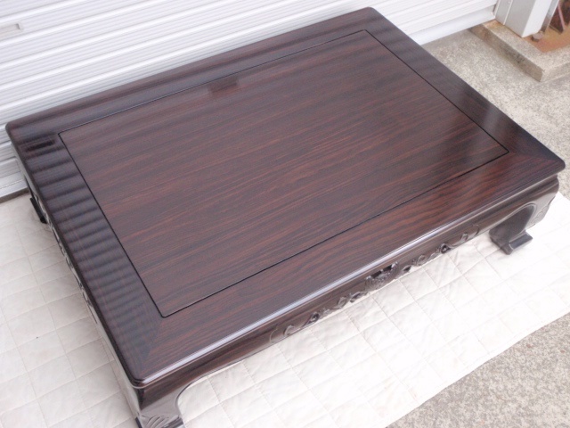 半額以下!!新品本物♪黒檀 無垢 4尺(120巾)菊彫り 座敷机 唐木 半額以下!!新品本物♪黒檀 無垢 4尺(120巾)菊彫り 座敷机 唐木