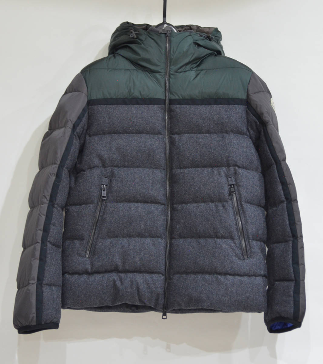 正規認証品!新規格 国内正規 タグ付き MONCLER モンクレール JULIO