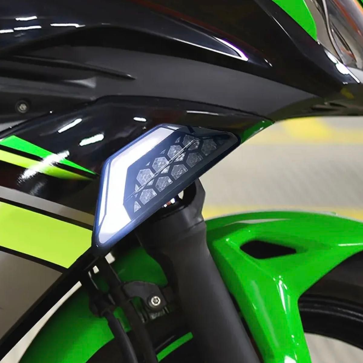 新品】ZX-25R フロントウインカー ホワイトポジション LED zx25r 新品】ZX-25R フロントウインカー ホワイトポジション LED zx25r