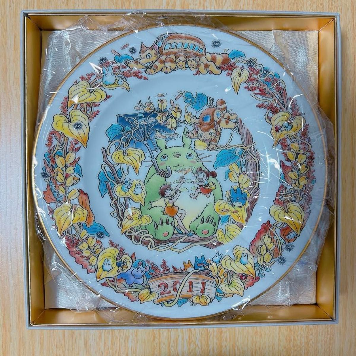 となりのトトロ ノリタケ Noritake 2011年 イヤリープレート となりのトトロ ノリタケ Noritake 2011年 イヤリープレート
