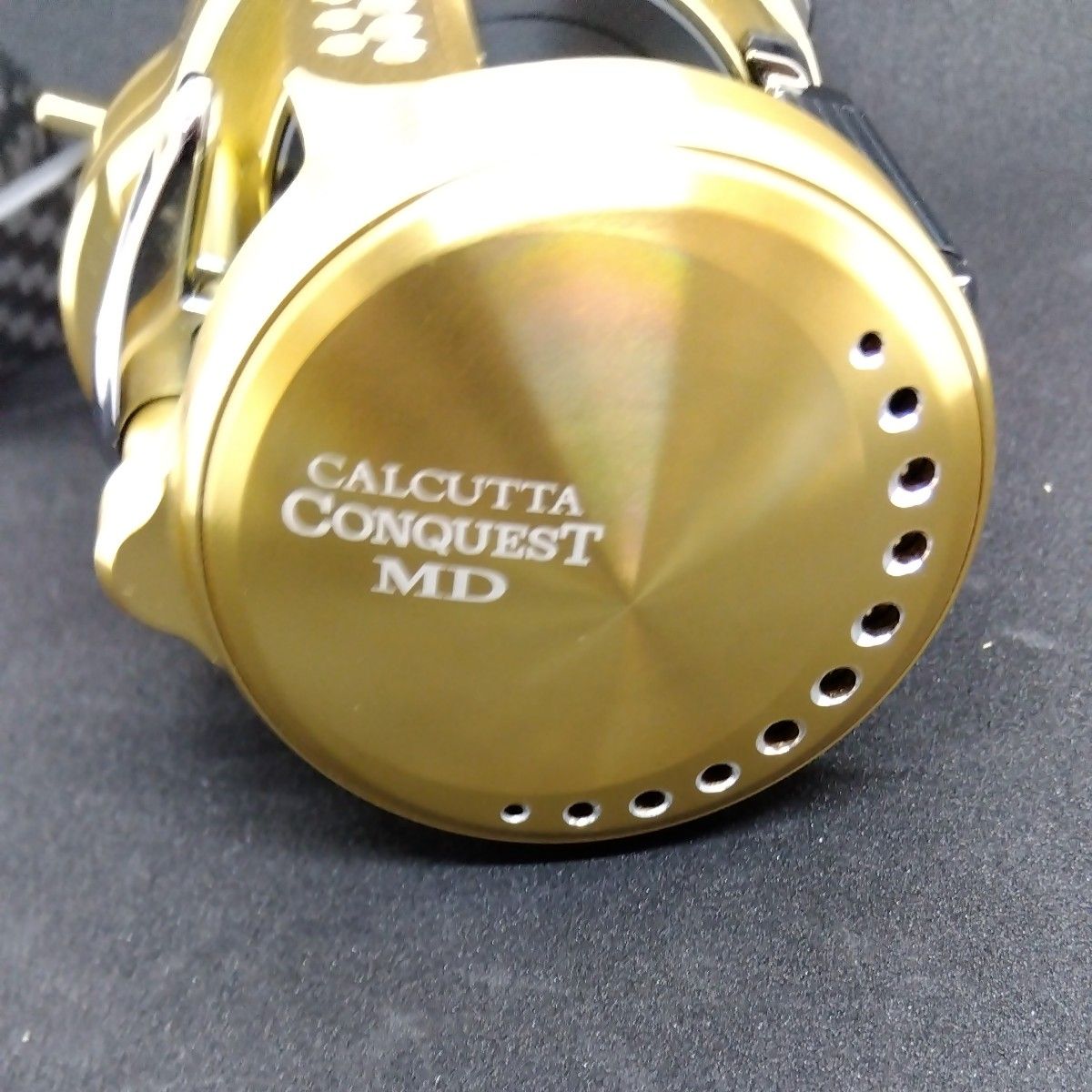 シマノ 23カルカッタコンクエストMD 400XGLH 右ハンドル ベイト シマノ 23カルカッタコンクエストMD 400XGLH 右ハンドル ベイト