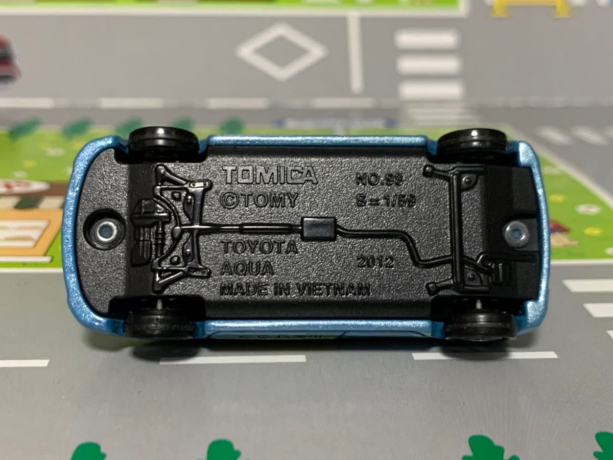 トミカ ギフトセットばら トヨタ アクア 交通安全指導車|Yahoo トミカ ギフトセットばら トヨタ アクア 交通安全指導車|Yahoo