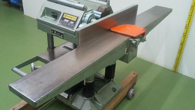 1円スタート!) 日立 自動かんな盤 P100FD1 自動カンナ盤 100V 1円スタート!) 日立 自動かんな盤 P100FD1 自動カンナ盤 100V