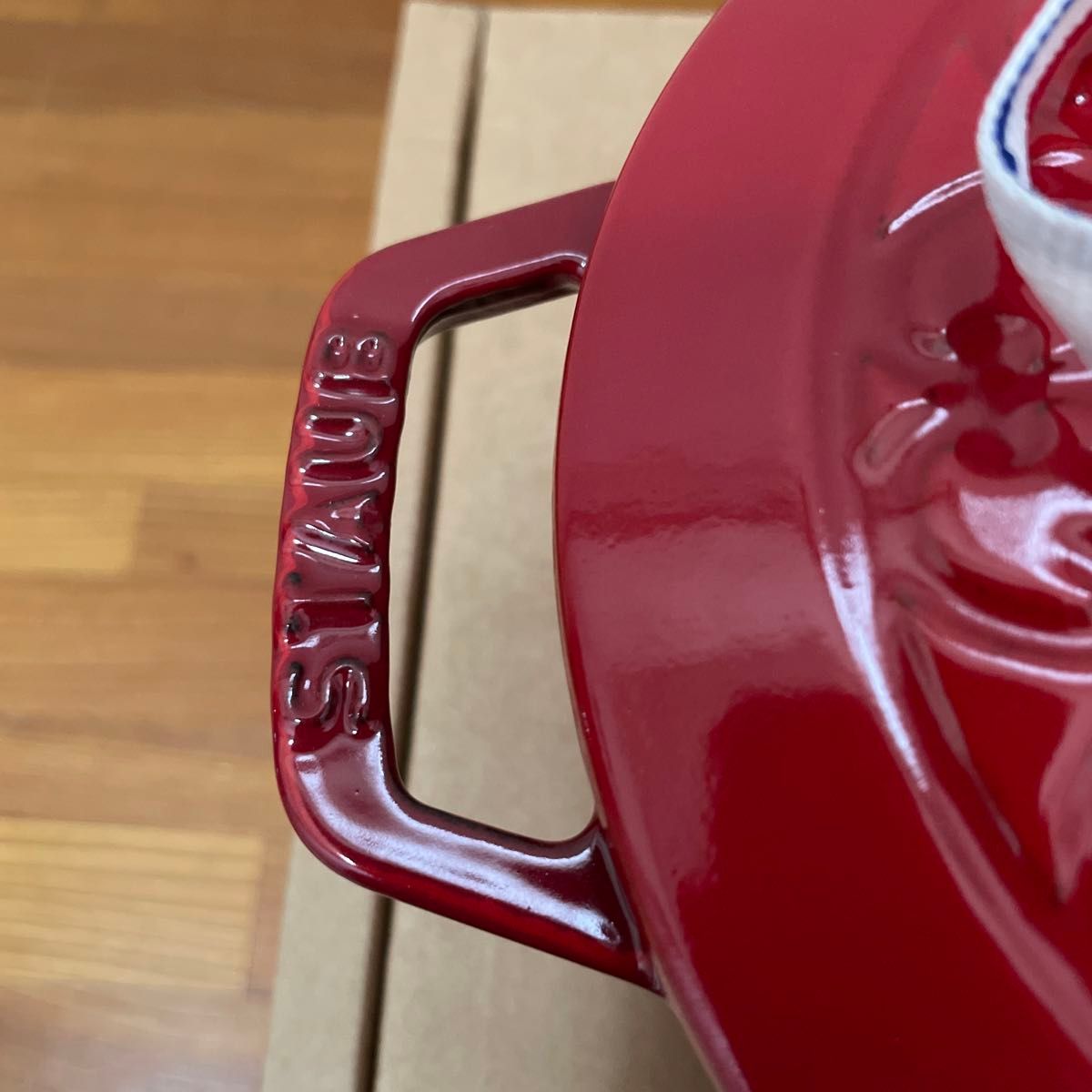 新品未開封】 ストウブ staub ワナベ WA-NABE S 16cm リリー 新品未開封】 ストウブ staub ワナベ WA-NABE S 16cm リリー