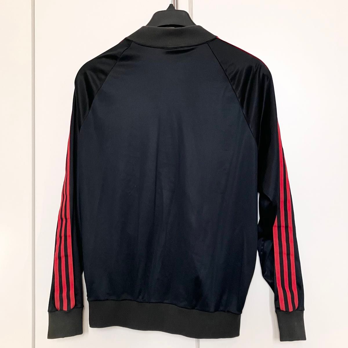 アディダス adidas ATP ジャージ トラックジャケット 黒×赤 USA アディダス adidas ATP ジャージ トラックジャケット 黒×赤 USA