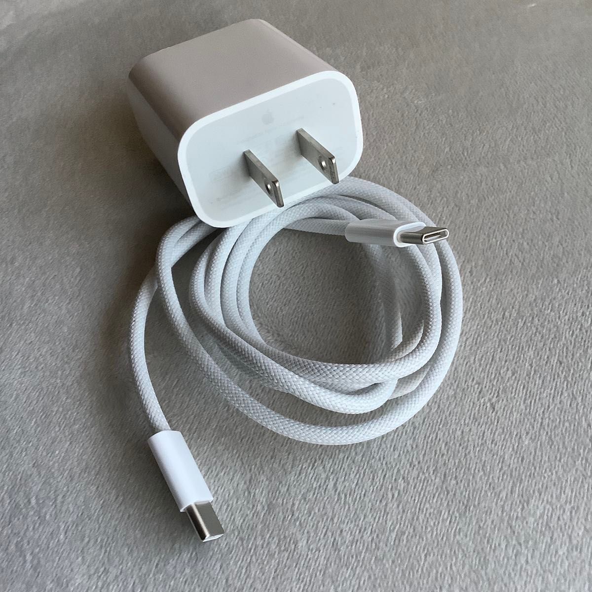Apple 20W USB-C電源アダプタ ctocケーブル iPhone充電器 AirPods充電器 PD充電器 Apple 20W USB-C電源アダプタ ctocケーブル iPhone充電器 AirPods充電器 PD充電器