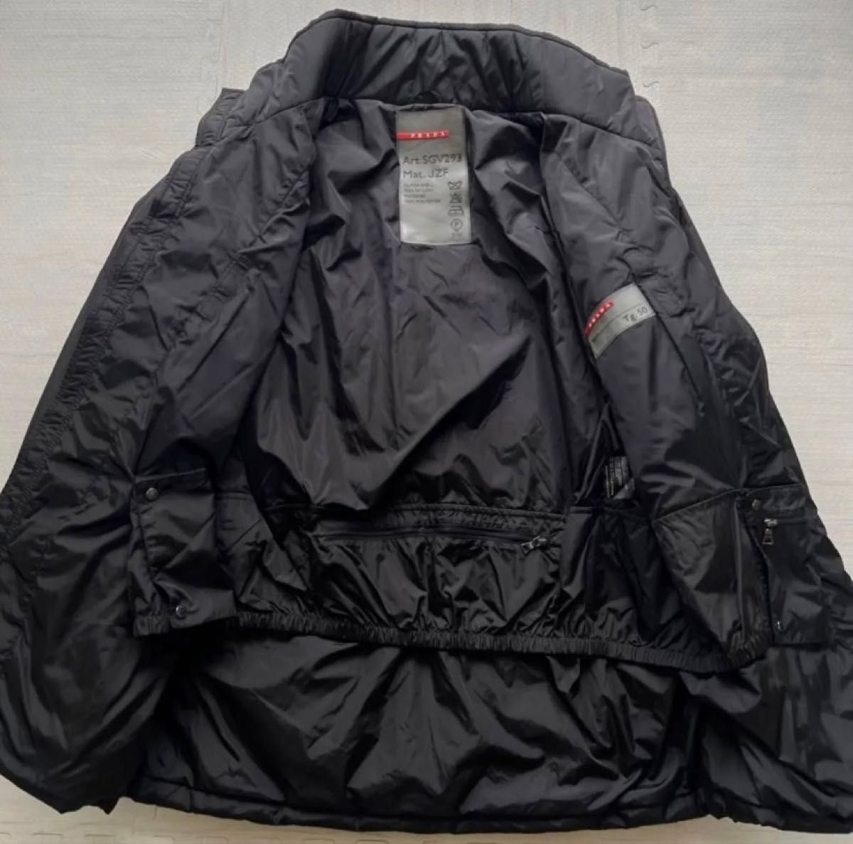 PRADA SPORT プラダ プラダスポーツ ダウンジャケット ナイロン PRADA SPORT プラダ プラダスポーツ ダウンジャケット ナイロン
