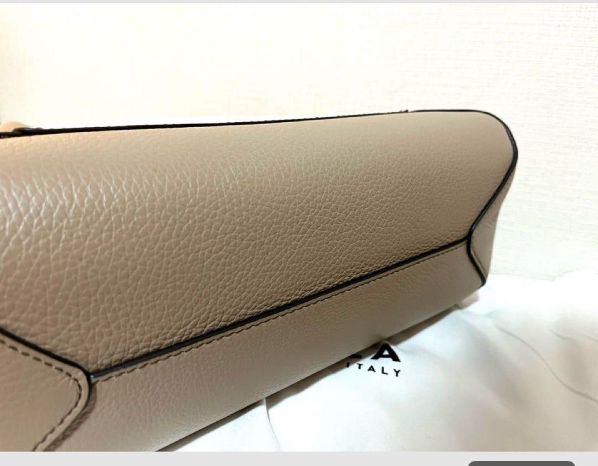 新品フルラFURLA Gildaジルダ トート ハンドバッグPERLA 新品フルラFURLA Gildaジルダ トート ハンドバッグPERLA