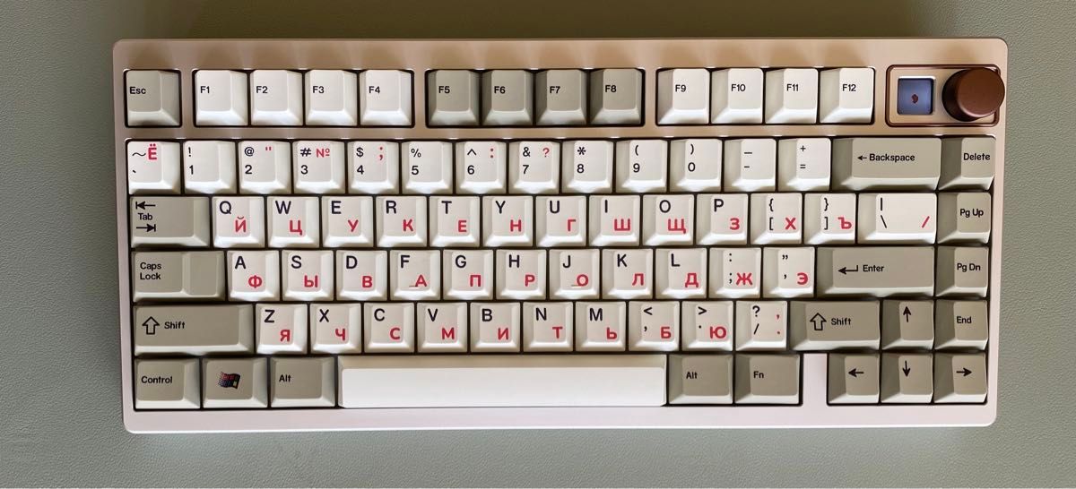 自作キーボード完成品 QWERTYKEYS QK75N コーヒー アイスクリム 自作キーボード完成品 QWERTYKEYS QK75N コーヒー アイスクリム