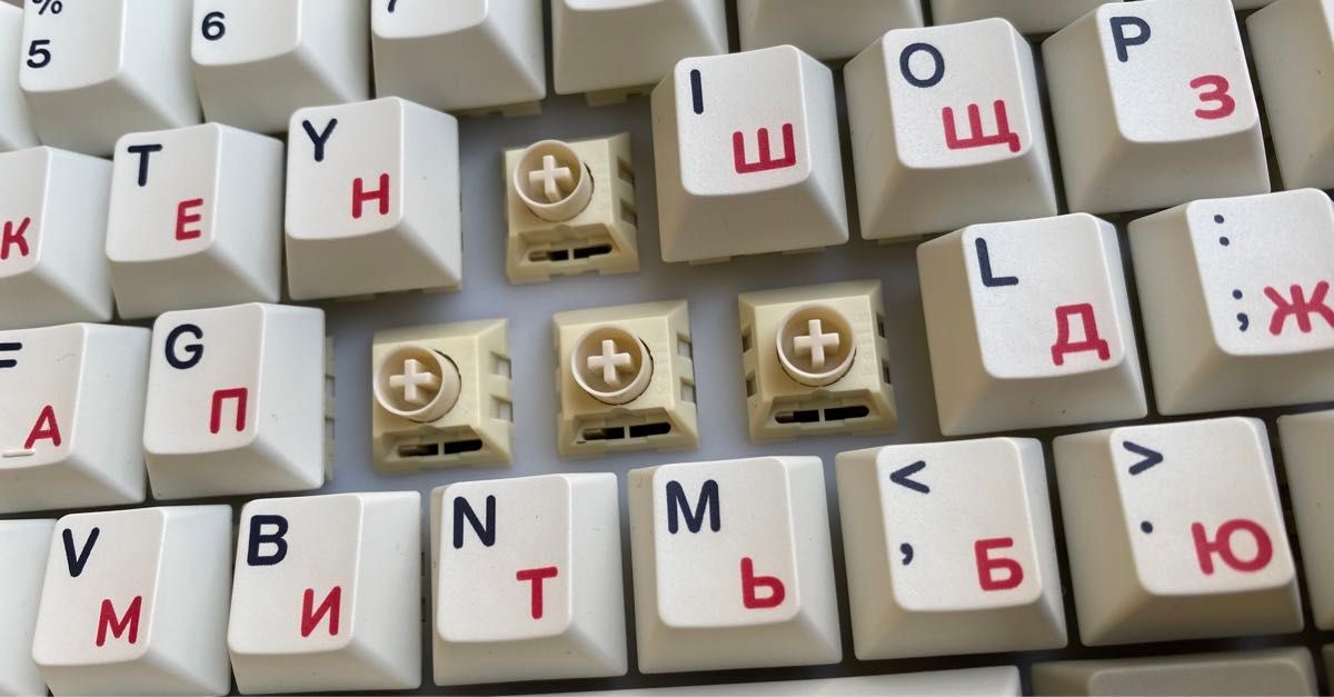 自作キーボード完成品 QWERTYKEYS QK75N コーヒー アイスクリム 自作キーボード完成品 QWERTYKEYS QK75N コーヒー アイスクリム