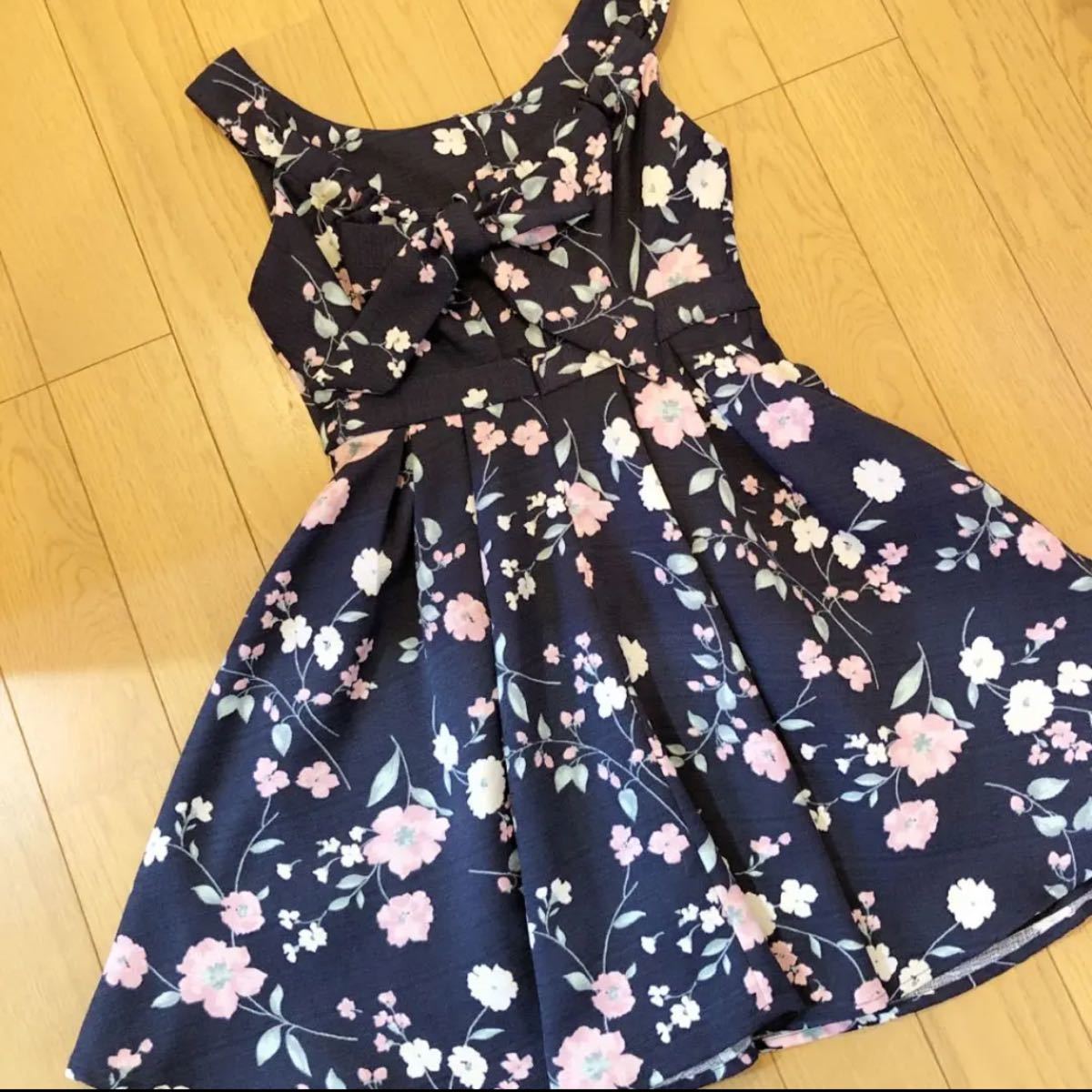 Paypayフリマ ダズリン Dazzlin ネイビー花柄ワンピース Paypayフリマ ダズリン Dazzlin ネイビー花柄ワンピース