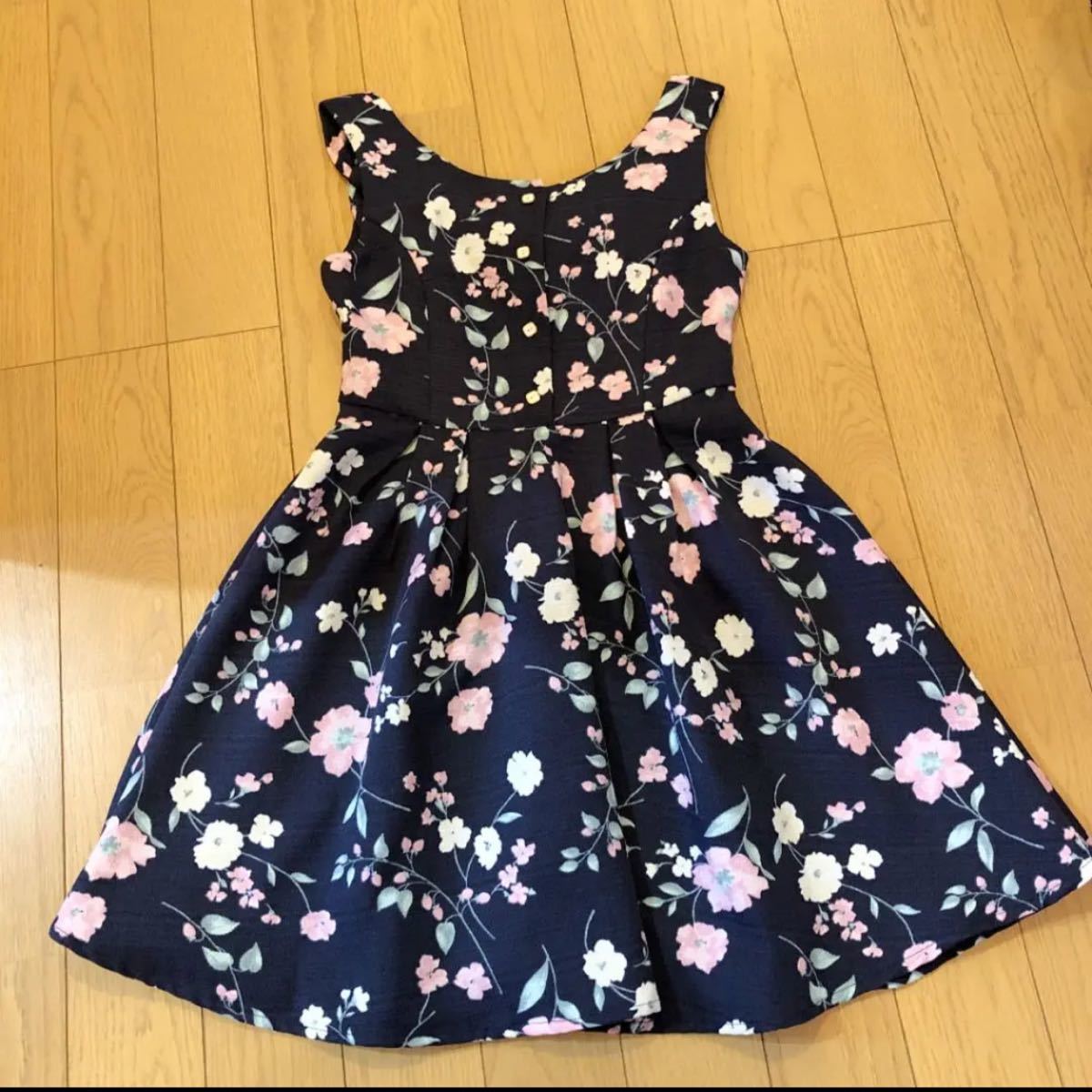 Paypayフリマ ダズリン Dazzlin ネイビー花柄ワンピース Paypayフリマ ダズリン Dazzlin ネイビー花柄ワンピース