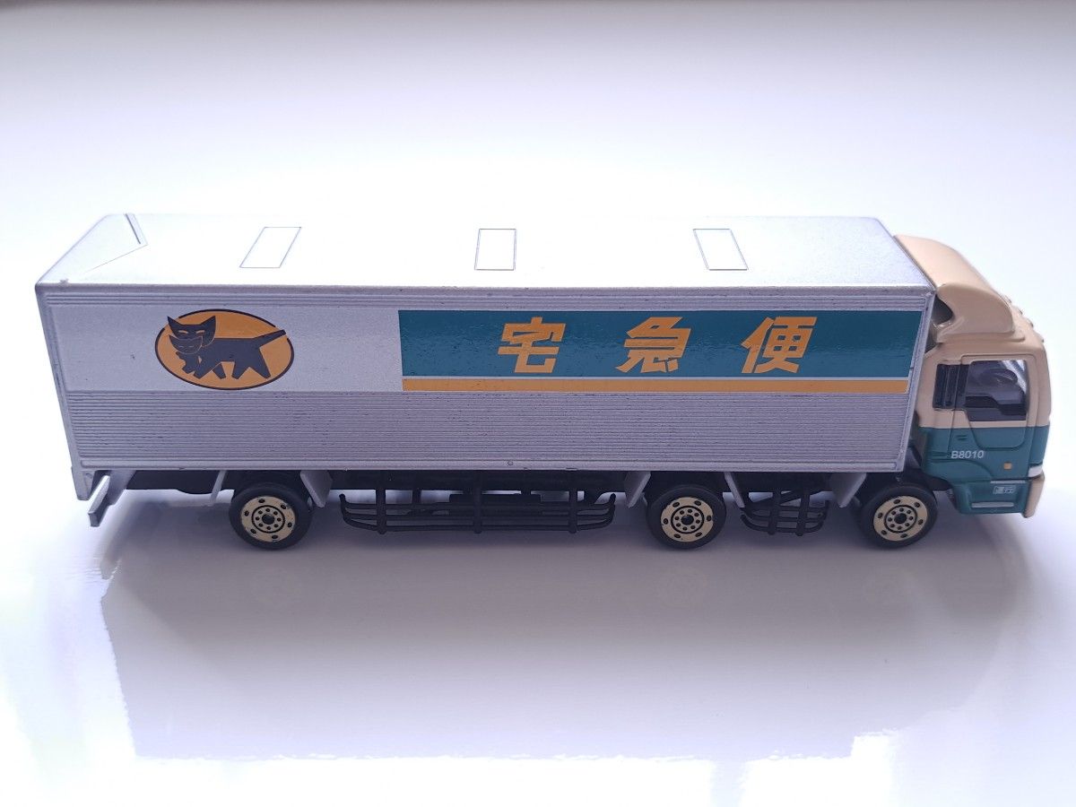 非売品】クロネコヤマト 宅急便 大型トラック10t車 ミニカー 非売品】クロネコヤマト 宅急便 大型トラック10t車 ミニカー