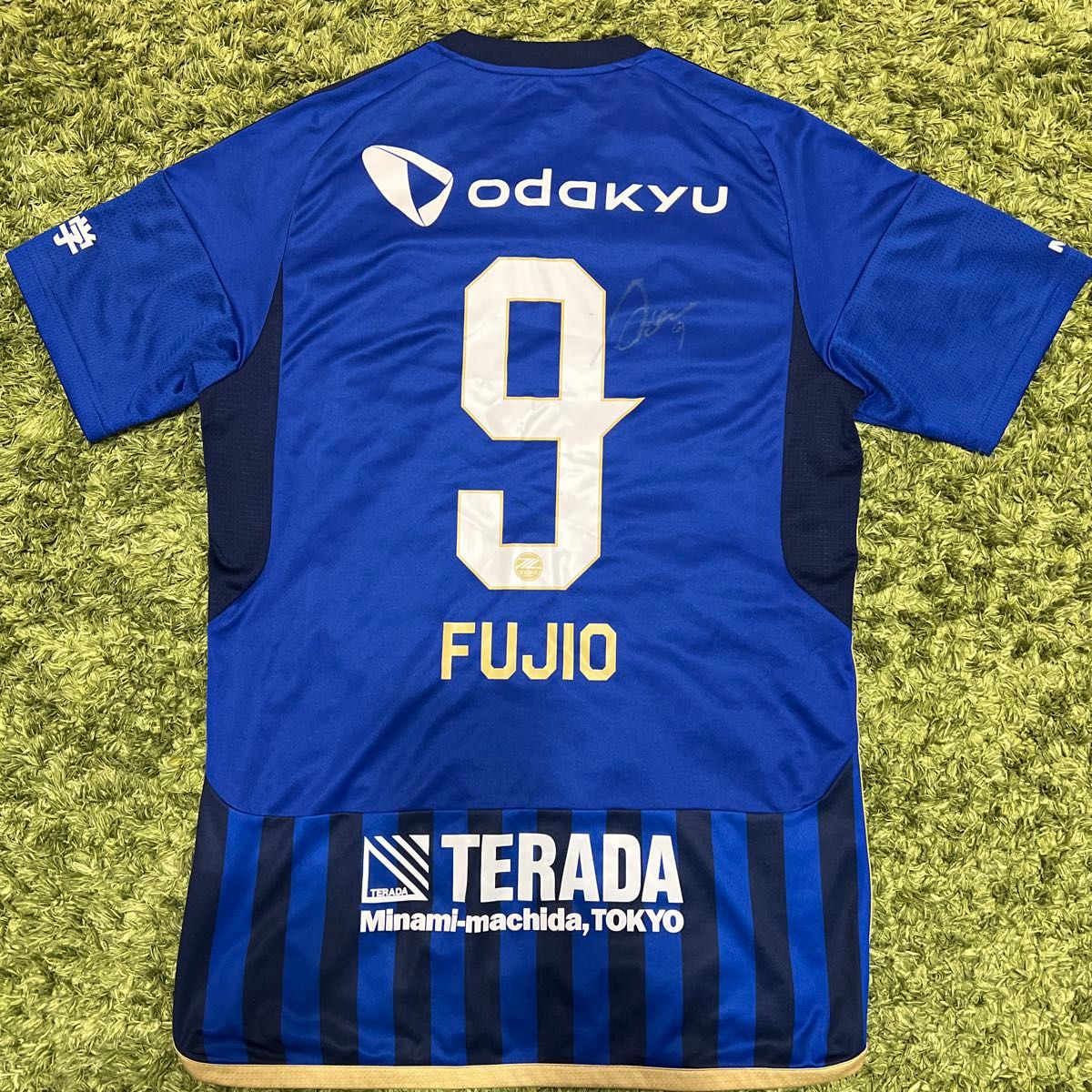 サイン入り町田ゼルビア ユニフォーム Mサイズ|Yahoo!フリマ サイン入り町田ゼルビア ユニフォーム Mサイズ|Yahoo!フリマ