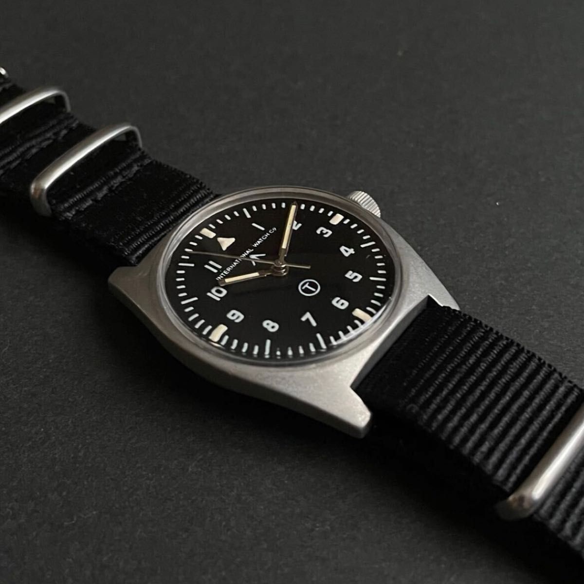 IWC イギリス軍 軍用時計 ベトナム戦争 ミリタリーウォッチ IWC イギリス軍 軍用時計 ベトナム戦争 ミリタリーウォッチ