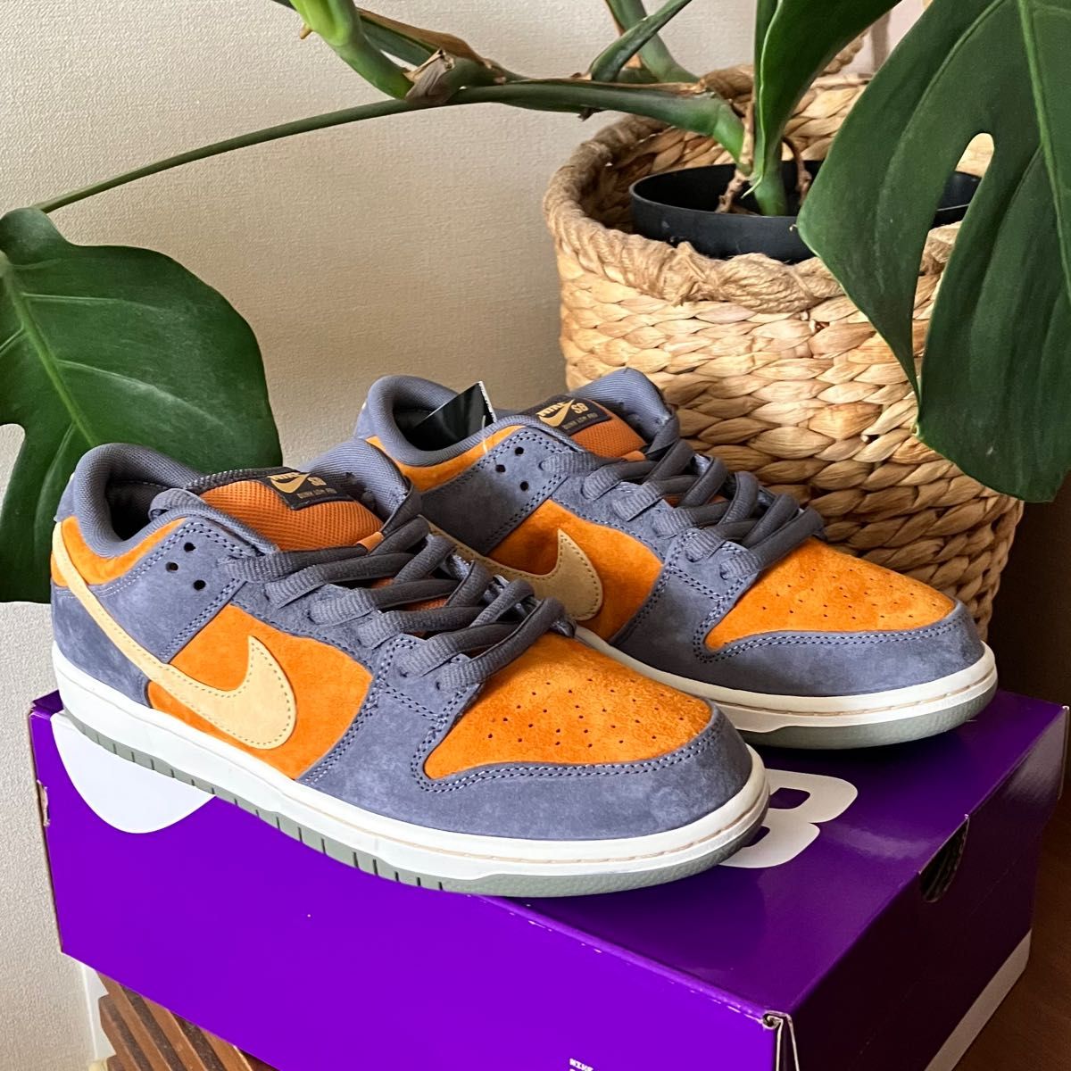 Nike SB Dunk Low Pro Light Carbon and Monarch ナイキ SB Nike SB Dunk Low Pro Light Carbon and Monarch ナイキ SB