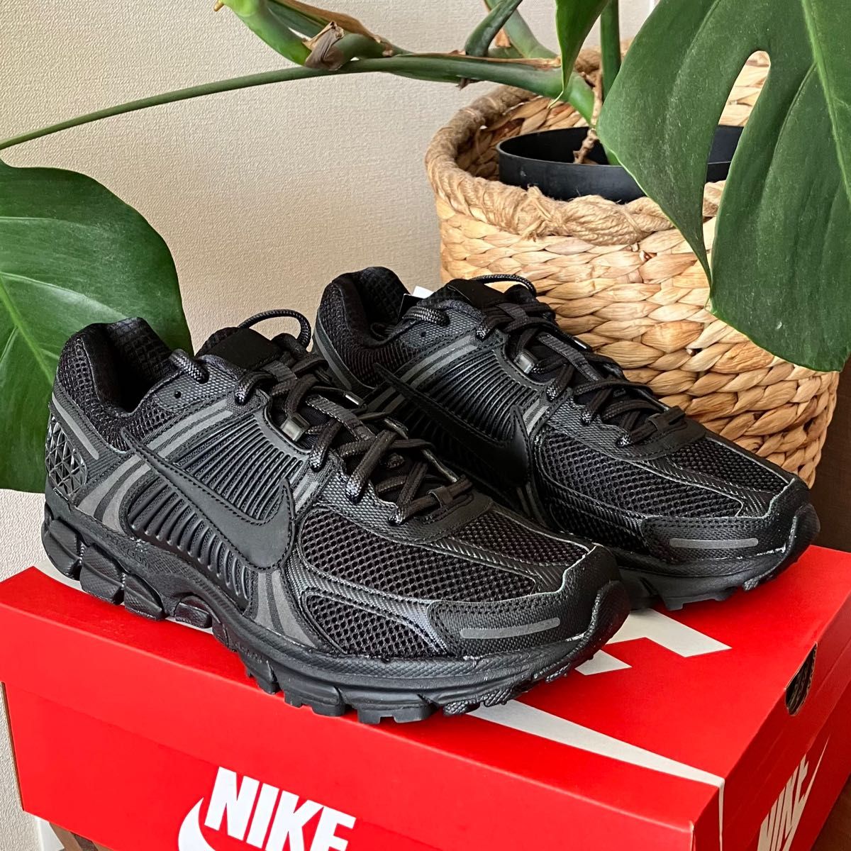 Nike Zoom Vomero 5 Black ナイキ ズーム ボメロ5 ブラック Nike Zoom Vomero 5 Black ナイキ ズーム ボメロ5 ブラック