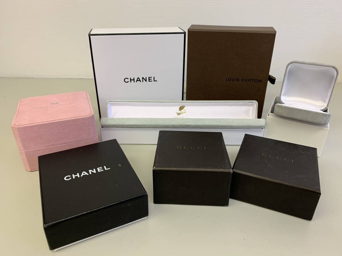 『LOUISVUITTON ルイヴィトン』 『CHANEL シャネル』 『GUCCI グッチ』 『SalvatoreMarra サルバトーレマーラ』 ブランド 空箱 ②