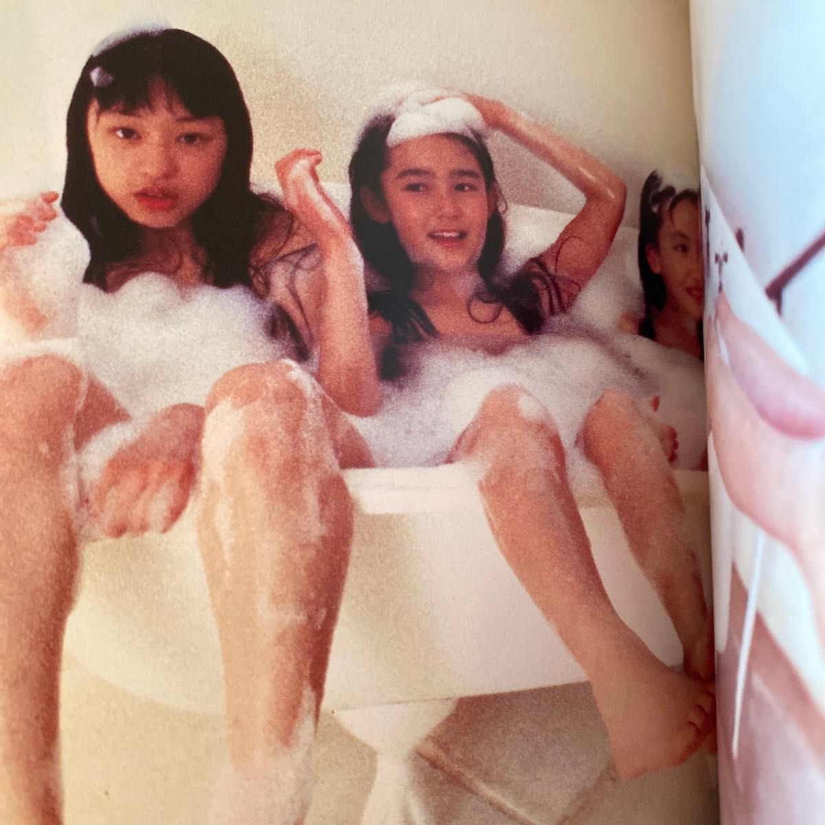 篠山紀信 撮影 写真集 少女館 新潮社 栗山千明 水谷妃里 鈴木 篠山紀信 撮影 写真集 少女館 新潮社 栗山千明 水谷妃里 鈴木
