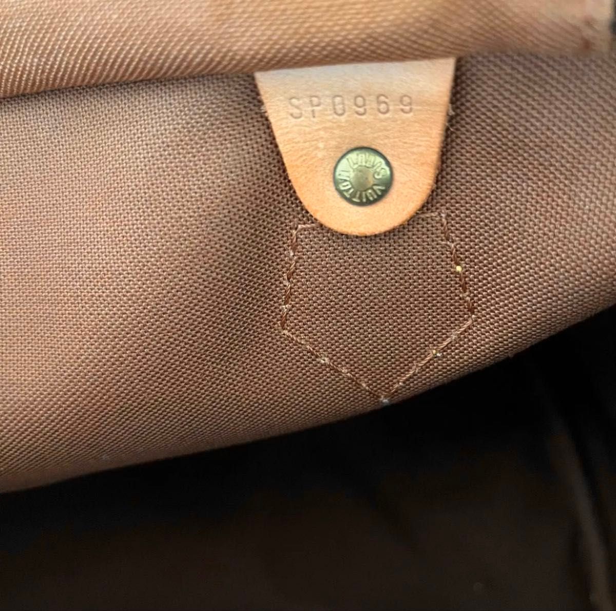 LOUIS VUITTON ルイヴィトン スピーディ30 モノグラム LOUIS VUITTON ルイヴィトン スピーディ30 モノグラム