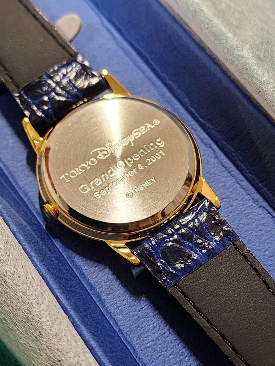非売品】東京ディズニーシー グランドオープン記念 限定腕時計 非売品】東京ディズニーシー グランドオープン記念 限定腕時計