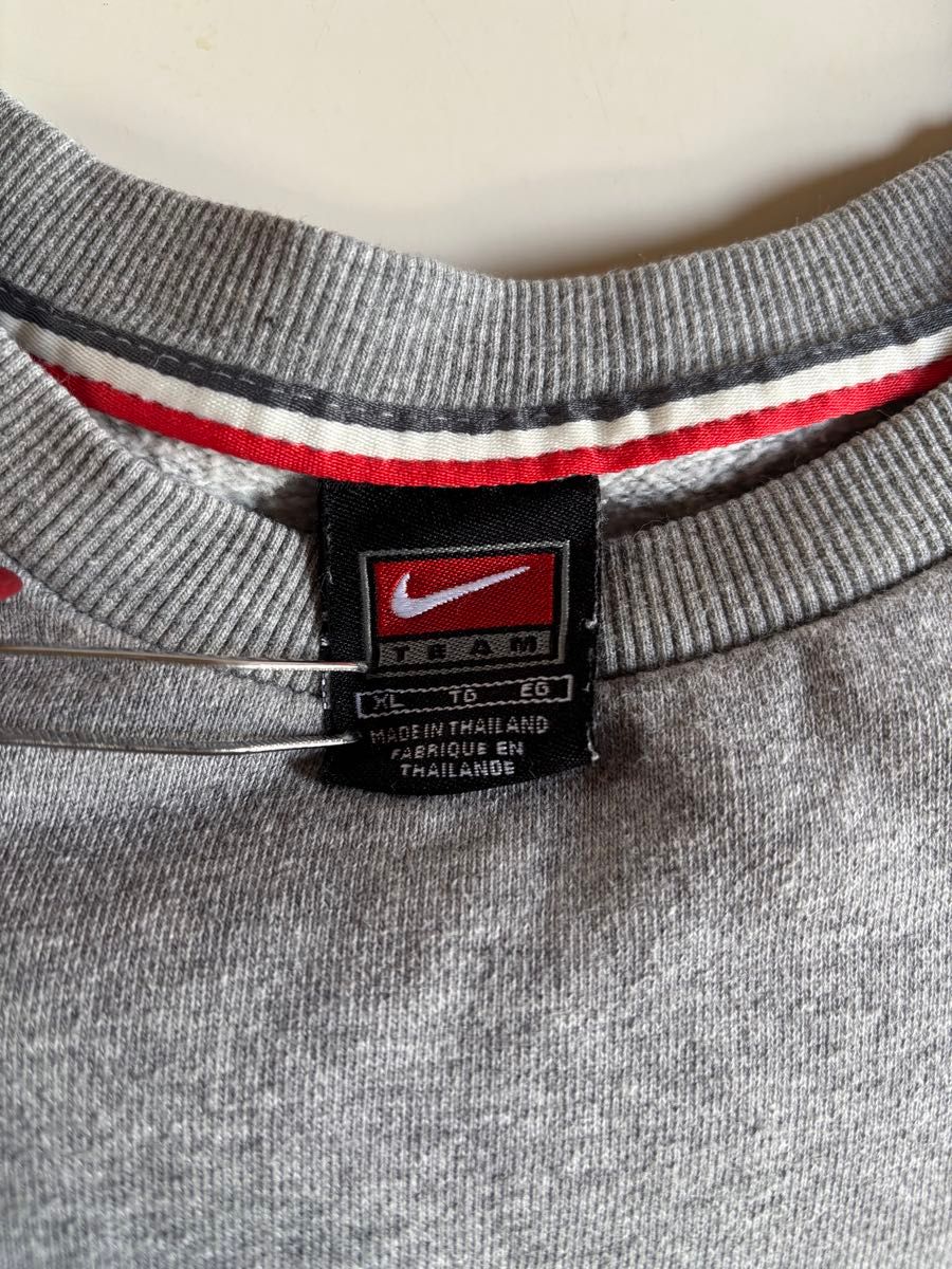 00s 90s NIKE チームタグ 刺繍スウッシュ ナイキ 白タグ 銀タグ 00s 90s NIKE チームタグ 刺繍スウッシュ ナイキ 白タグ 銀タグ